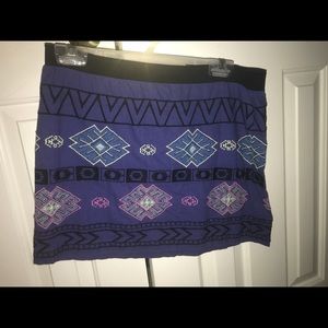 Tribal patterned mini skirt.